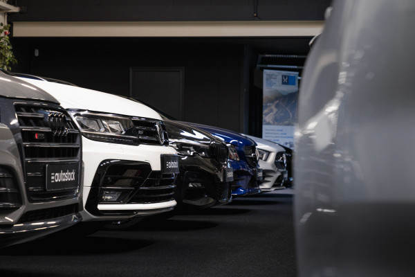 Mercedes-Benz V-Klasse 250d Lang DC AMG-Line | Mbux | Burmester | Trekhaak Mercedes-Benz V-Klasse 250d Lang DC AMG-Line | Mbux | Burmester | Trekhaak