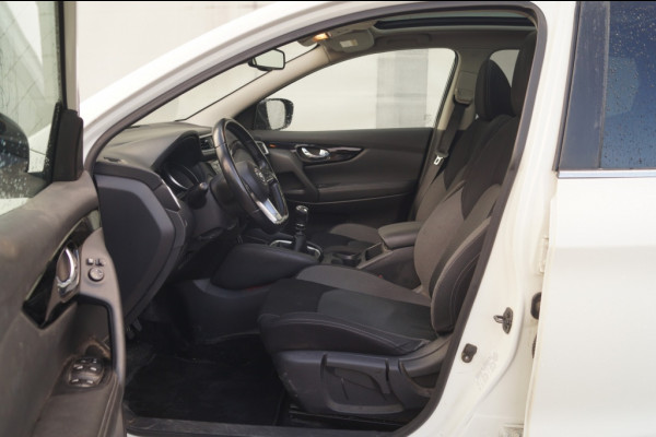 Nissan QASHQAI 1.3 DIG-T 140pk N-Connecta -PANO-ECC-CAM-TREKHAAK- Nissan QASHQAI 1.3 DIG-T 140pk N-Connecta -PANO-ECC-CAM-TREKHAAK-