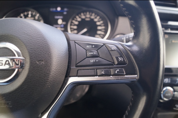 Nissan QASHQAI 1.3 DIG-T 140pk N-Connecta -PANO-ECC-CAM-TREKHAAK- Nissan QASHQAI 1.3 DIG-T 140pk N-Connecta -PANO-ECC-CAM-TREKHAAK-