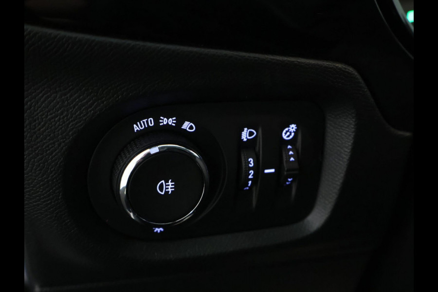 Opel Corsa 1.2 Edition NAVI | Carplay | Dealer onderhouden Opel Corsa 1.2 Edition NAVI | Carplay | Dealer onderhouden