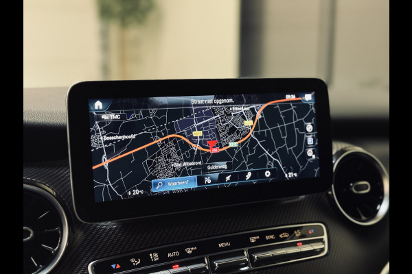 Mercedes-Benz V-Klasse 250d Lang DC AMG-Line | Mbux | Burmester | Trekhaak Mercedes-Benz V-Klasse 250d Lang DC AMG-Line | Mbux | Burmester | Trekhaak