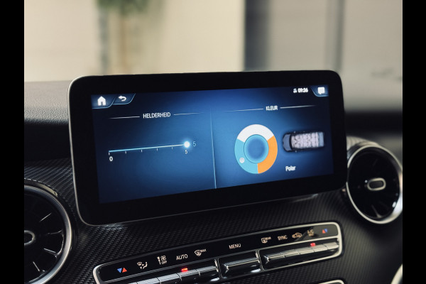 Mercedes-Benz V-Klasse 250d Lang DC AMG-Line | Mbux | Burmester | Trekhaak Mercedes-Benz V-Klasse 250d Lang DC AMG-Line | Mbux | Burmester | Trekhaak