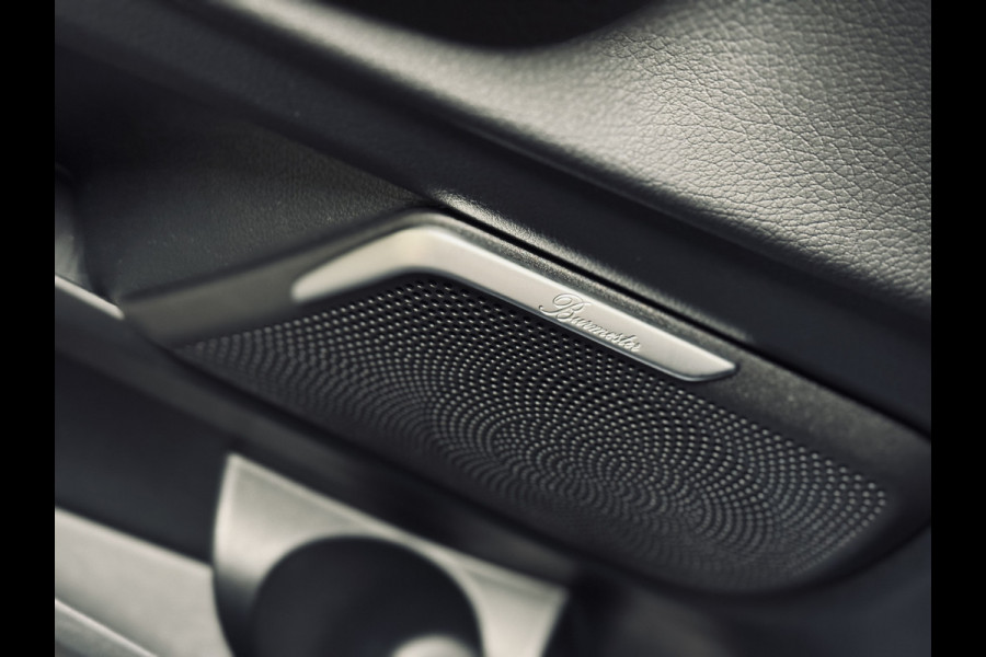 Mercedes-Benz V-Klasse 250d Lang DC AMG-Line | Mbux | Burmester | Trekhaak Mercedes-Benz V-Klasse 250d Lang DC AMG-Line | Mbux | Burmester | Trekhaak