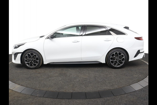 Kia ProCeed 1.5 T-GDi GT-Line Apple Carplay/Android Auto - Cruise Control - Dodehoekdetectie - Navigatie - Stuur/Stoelverwarming - Fabrieksgarantie tot 06-2031 Kia ProCeed 1.5 T-GDi GT-Line Apple Carplay/Android Auto - Cruise Control - Dodehoekdetectie - Navigatie - Stuur/Stoelverwarming - Fabrieksgarantie tot 06-2031