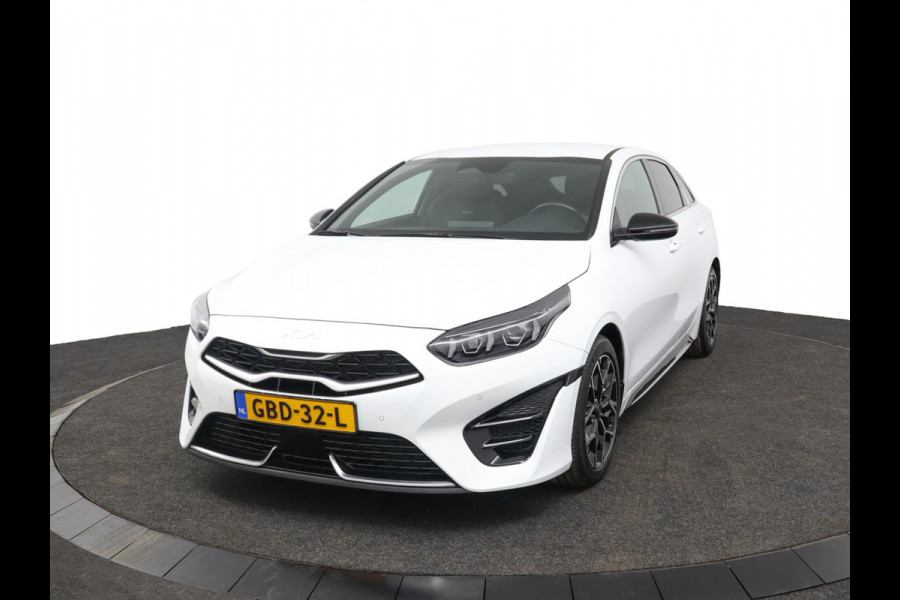 Kia ProCeed 1.5 T-GDi GT-Line Apple Carplay/Android Auto - Cruise Control - Dodehoekdetectie - Navigatie - Stuur/Stoelverwarming - Fabrieksgarantie tot 06-2031 Kia ProCeed 1.5 T-GDi GT-Line Apple Carplay/Android Auto - Cruise Control - Dodehoekdetectie - Navigatie - Stuur/Stoelverwarming - Fabrieksgarantie tot 06-2031