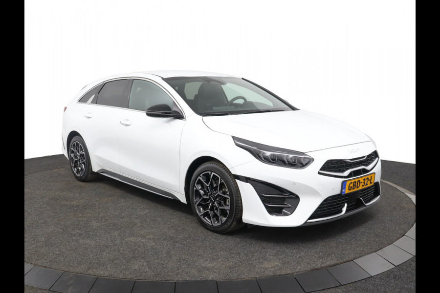 Kia ProCeed 1.5 T-GDi GT-Line Apple Carplay/Android Auto - Cruise Control - Dodehoekdetectie - Navigatie - Stuur/Stoelverwarming - Fabrieksgarantie tot 06-2031 Kia ProCeed 1.5 T-GDi GT-Line Apple Carplay/Android Auto - Cruise Control - Dodehoekdetectie - Navigatie - Stuur/Stoelverwarming - Fabrieksgarantie tot 06-2031