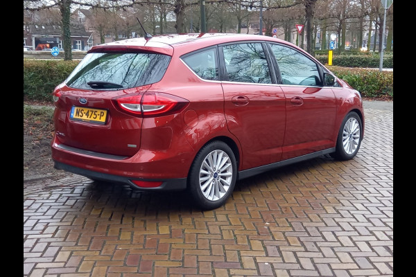 Ford C-MAX 1.5 EcoBoost 150-pk Titanium Automaat 1500 kg geremd aanhangwagen gewicht Ford C-MAX 1.5 EcoBoost 150-pk Titanium Automaat 1500 kg geremd aanhangwagen gewicht