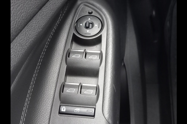 Ford C-MAX 1.5 EcoBoost 150-pk Titanium Automaat 1500 kg geremd aanhangwagen gewicht Ford C-MAX 1.5 EcoBoost 150-pk Titanium Automaat 1500 kg geremd aanhangwagen gewicht