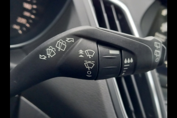 Ford C-MAX 1.5 EcoBoost 150-pk Titanium Automaat 1500 kg geremd aanhangwagen gewicht Ford C-MAX 1.5 EcoBoost 150-pk Titanium Automaat 1500 kg geremd aanhangwagen gewicht