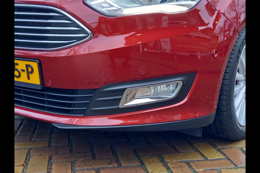 Ford C-MAX 1.5 EcoBoost 150-pk Titanium Automaat 1500 kg geremd aanhangwagen gewicht Ford C-MAX 1.5 EcoBoost 150-pk Titanium Automaat 1500 kg geremd aanhangwagen gewicht