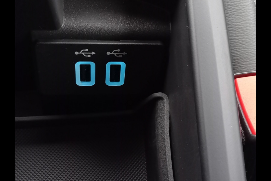 Ford C-MAX 1.5 EcoBoost 150-pk Titanium Automaat 1500 kg geremd aanhangwagen gewicht Ford C-MAX 1.5 EcoBoost 150-pk Titanium Automaat 1500 kg geremd aanhangwagen gewicht