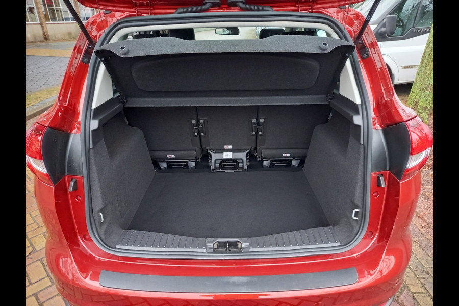 Ford C-MAX 1.5 EcoBoost 150-pk Titanium Automaat 1500 kg geremd aanhangwagen gewicht Ford C-MAX 1.5 EcoBoost 150-pk Titanium Automaat 1500 kg geremd aanhangwagen gewicht