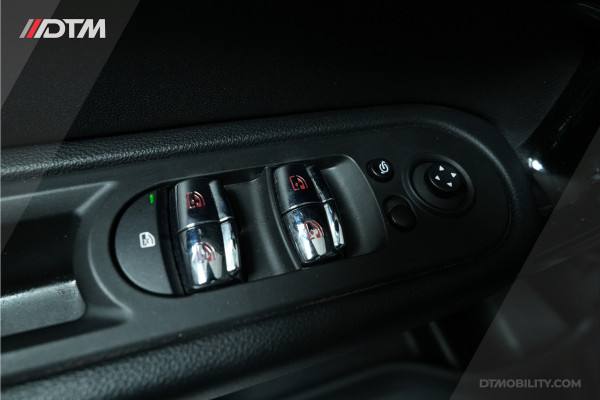 MINI Countryman 1.5 Cooper Northwood | Panoramadak | Head-up Display | Leder MINI Countryman 1.5 Cooper Northwood | Panoramadak | Head-up Display | Leder