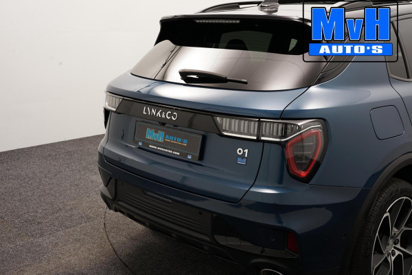 Lynk & Co 01 1.5 Hybride|FULL BLACK|ZWARTE.HEMEL|360ºCAM|NAP Lynk & Co 01 1.5 Hybride|FULL BLACK|ZWARTE.HEMEL|360ºCAM|NAP