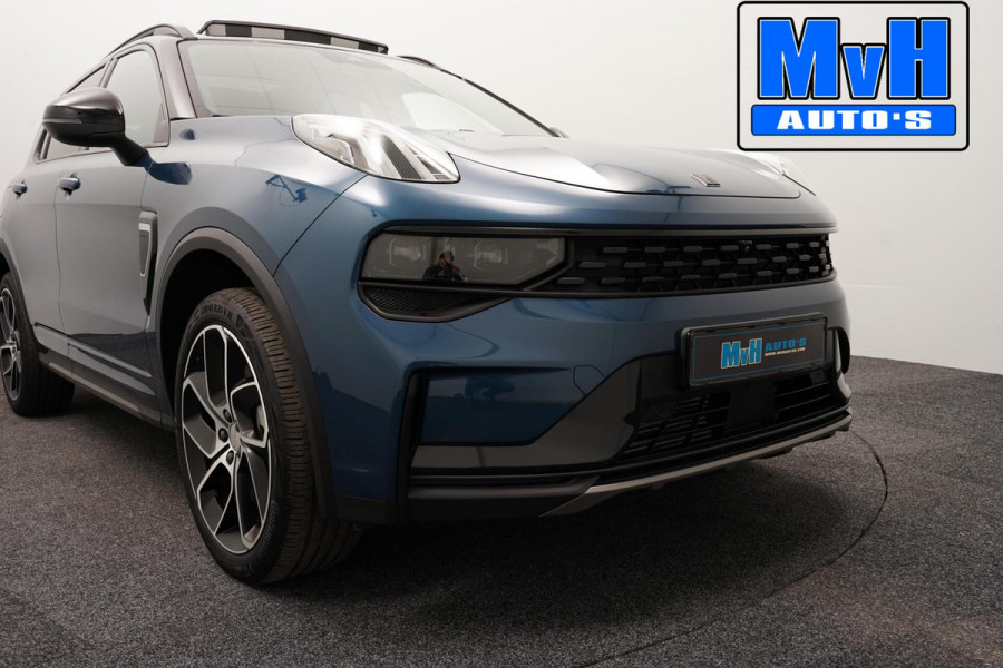 Lynk & Co 01 1.5 Hybride|TREKHAAK|FULL BLACK|ZWARTE.HEMEL|NAP