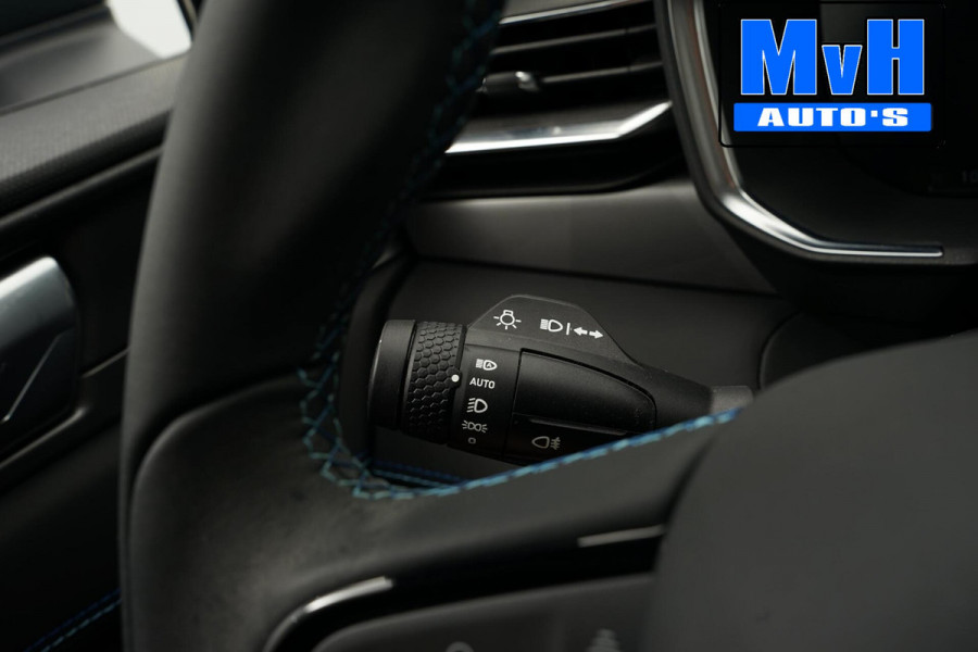 Lynk & Co 01 1.5 Hybride|TREKHAAK|FULL BLACK|ZWARTE.HEMEL|NAP