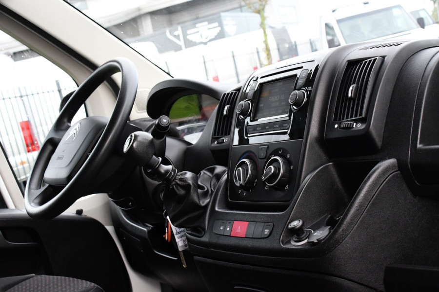 Citroën Jumper 35 2.0 BlueHDi L4 Bakwagen Cruise, NAVI, 165PK, Laadklep, Airco, Uniek! Citroën Jumper 35 2.0 BlueHDi L4 Bakwagen Cruise, NAVI, 165PK, Laadklep, Airco, Uniek!