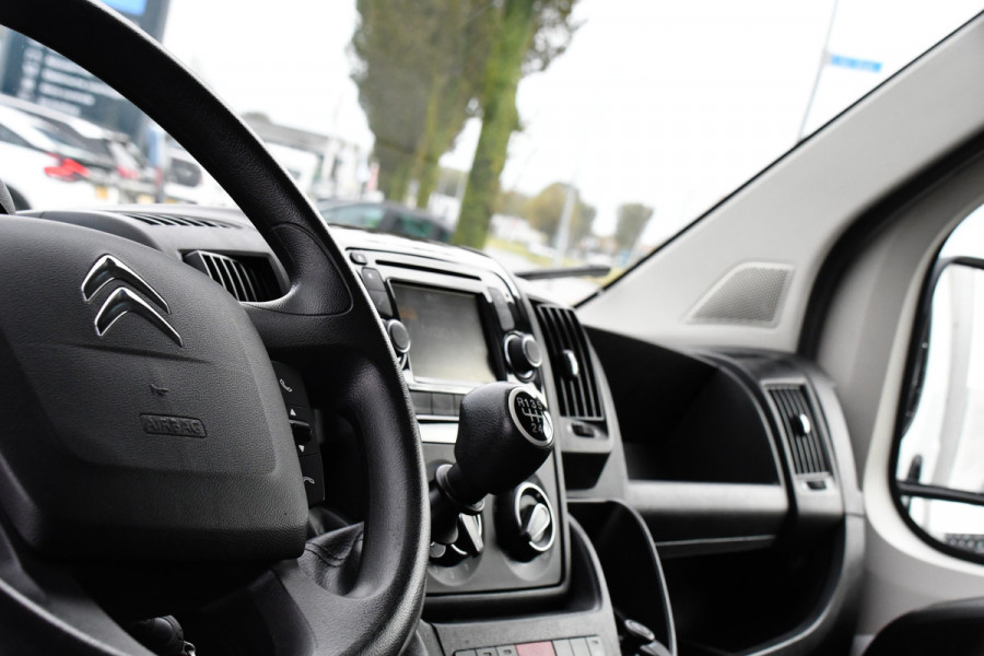 Citroën Jumper 35 2.0 BlueHDi L4 Bakwagen Cruise, NAVI, 165PK, Laadklep, Airco, Uniek! Citroën Jumper 35 2.0 BlueHDi L4 Bakwagen Cruise, NAVI, 165PK, Laadklep, Airco, Uniek!