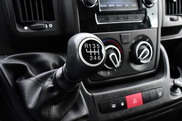 Citroën Jumper 35 2.0 BlueHDi L4 Bakwagen Cruise, NAVI, 165PK, Laadklep, Airco, Uniek! Citroën Jumper 35 2.0 BlueHDi L4 Bakwagen Cruise, NAVI, 165PK, Laadklep, Airco, Uniek!