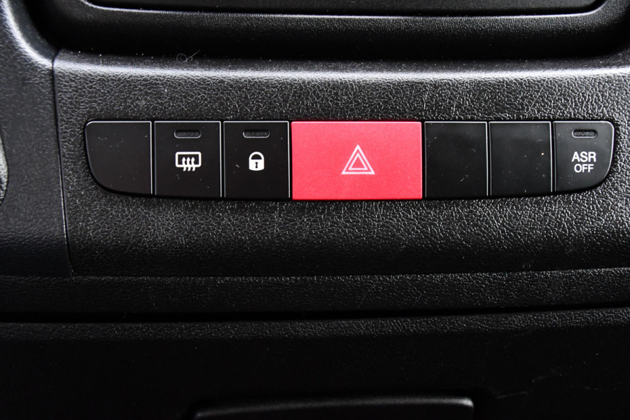 Citroën Jumper 35 2.0 BlueHDi L4 Bakwagen Cruise, NAVI, 165PK, Laadklep, Airco, Uniek! Citroën Jumper 35 2.0 BlueHDi L4 Bakwagen Cruise, NAVI, 165PK, Laadklep, Airco, Uniek!