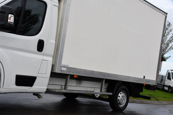 Citroën Jumper 35 2.0 BlueHDi L4 Bakwagen Cruise, NAVI, 165PK, Laadklep, Airco, Uniek! Citroën Jumper 35 2.0 BlueHDi L4 Bakwagen Cruise, NAVI, 165PK, Laadklep, Airco, Uniek!