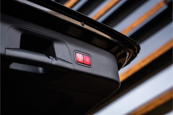 Mercedes-Benz GLS AMG GLS63 4MATIC - Panorama | Burmester | Luchtvering | Elek. Trekhaak | Massage