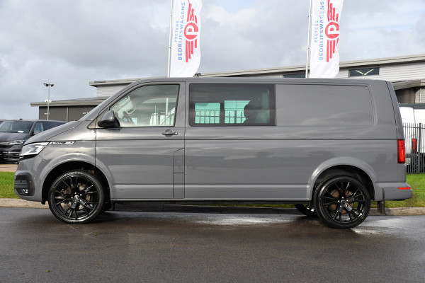 Volkswagen Transporter 2.0 TDI L2H1 32 DC Bulli Virtual, Adaptieve Cruise, Carplay, LED, 150pk, Automaat, Trekhaak, Sensoren, Uniek!