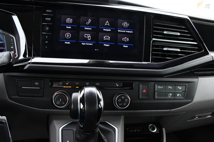 Volkswagen Transporter 2.0 TDI L2H1 32 DC Bulli Virtual, Adaptieve Cruise, Carplay, LED, 150pk, Automaat, Trekhaak, Sensoren, Uniek!