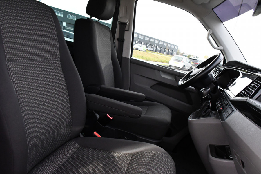 Volkswagen Transporter 2.0 TDI L2H1 32 DC Bulli Virtual, Adaptieve Cruise, Carplay, LED, 150pk, Automaat, Trekhaak, Sensoren, Uniek!