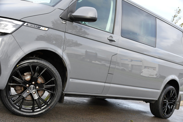 Volkswagen Transporter 2.0 TDI L2H1 32 DC Bulli Virtual, Adaptieve Cruise, Carplay, LED, 150pk, Automaat, Trekhaak, Sensoren, Uniek!
