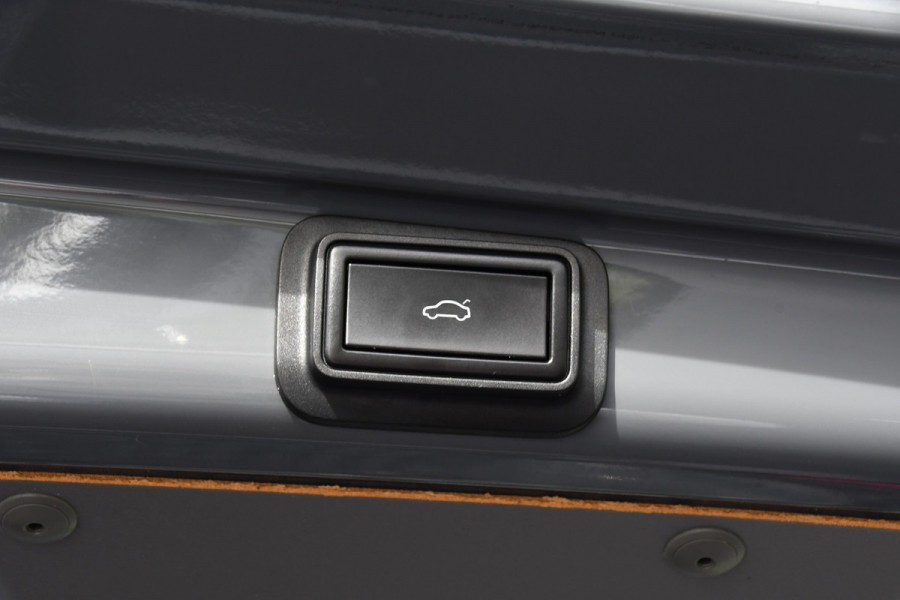 Volkswagen Transporter 2.0 TDI L2H1 32 DC Bulli Virtual, Adaptieve Cruise, Carplay, LED, 150pk, Automaat, Trekhaak, Sensoren, Uniek!