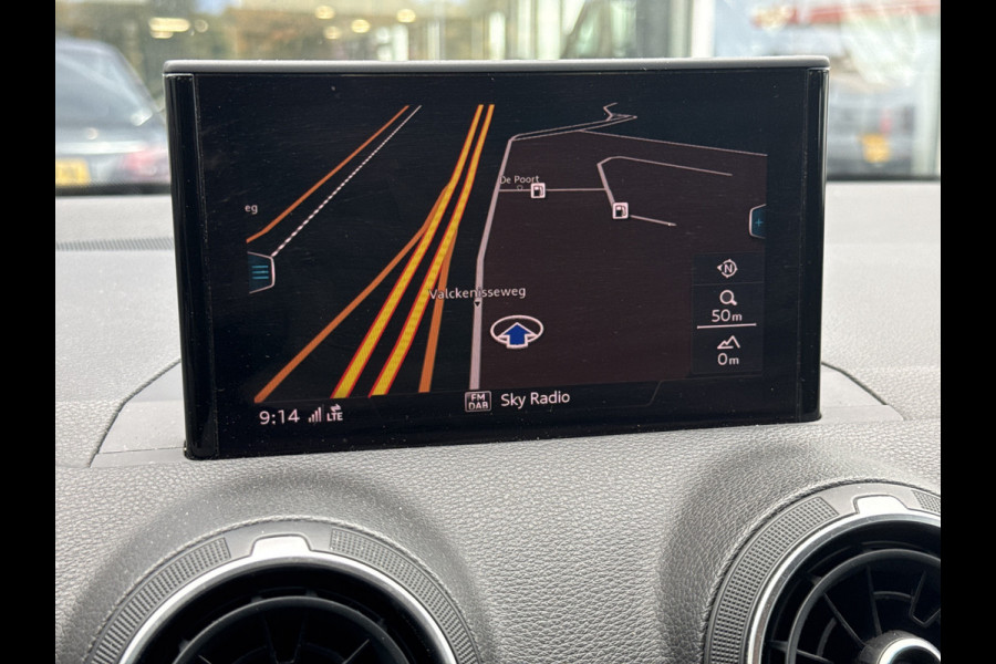 Audi Q2 35 TFSI epic | NL-auto | Stoelverw. | Clima | LED Audi Q2 35 TFSI epic | NL-auto | Stoelverw. | Clima | LED