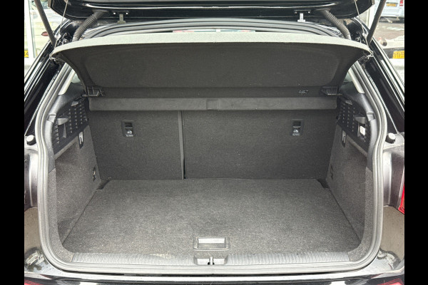 Audi Q2 35 TFSI epic | NL-auto | Stoelverw. | Clima | LED Audi Q2 35 TFSI epic | NL-auto | Stoelverw. | Clima | LED