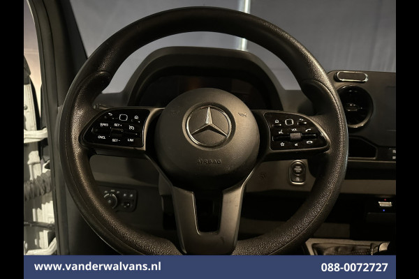 Mercedes-Benz Sprinter 315 CDI 150pk L3H2 Euro6 Airco | Camera | Navigatie | Chauffeursstoel 270 Graden achterdeuren, Cruisecontrol, Stoelverwarming, Parkeersensoren, Bijrijdersbank Mercedes-Benz Sprinter 315 CDI 150pk L3H2 Euro6 Airco | Camera | Navigatie | Chauffeursstoel 270 Graden achterdeuren, Cruisecontrol, Stoelverwarming, Parkeersensoren, Bijrijdersbank