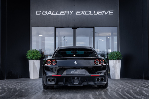 Ferrari GTC4 Lusso T 3.9 V8 - Nero Daytona | Passenger Display | Lift | Stoelkoeling | Memory Ferrari GTC4 Lusso T 3.9 V8 - Nero Daytona | Passenger Display | Lift | Stoelkoeling | Memory