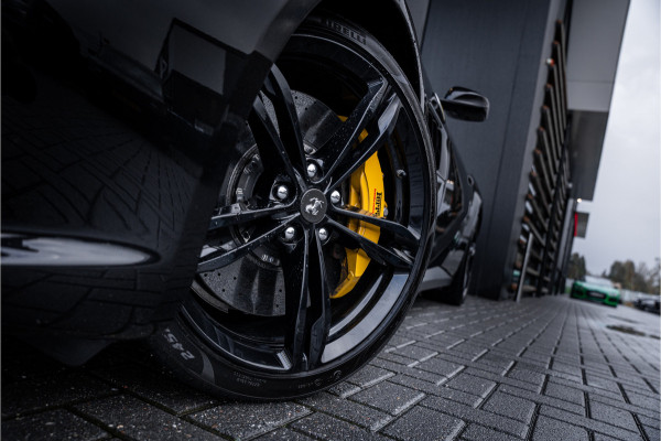 Ferrari GTC4 Lusso T 3.9 V8 - Nero Daytona | Passenger Display | Lift | Stoelkoeling | Memory Ferrari GTC4 Lusso T 3.9 V8 - Nero Daytona | Passenger Display | Lift | Stoelkoeling | Memory