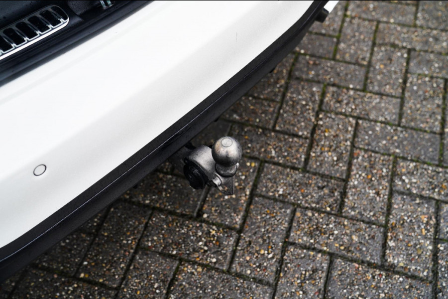 Mercedes-Benz C-Klasse Estate 300 e AMG Line | Pano | Burmester | Uitklapbare trekhaak Mercedes-Benz C-Klasse Estate 300 e AMG Line | Pano | Burmester | Uitklapbare trekhaak