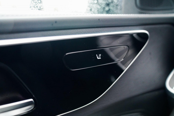 Mercedes-Benz C-Klasse Estate 300 e AMG Line | Pano | Burmester | Uitklapbare trekhaak Mercedes-Benz C-Klasse Estate 300 e AMG Line | Pano | Burmester | Uitklapbare trekhaak