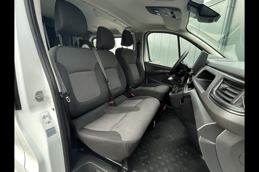 Renault Trafic 2.0 dCi / L2H1 / DUBBEL CABINE / 6-PERSOONS DUBBELE CABINE / AIRCO / CRUISE / NAVI / BLUETOOTH / 3-ZITS / PDC Renault Trafic 2.0 dCi / L2H1 / DUBBEL CABINE / 6-PERSOONS DUBBELE CABINE / AIRCO / CRUISE / NAVI / BLUETOOTH / 3-ZITS / PDC