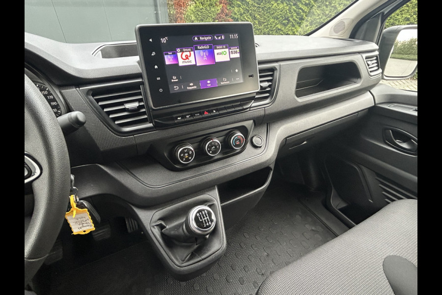 Renault Trafic 2.0 dCi / L2H1 / DUBBEL CABINE / 6-PERSOONS DUBBELE CABINE / AIRCO / CRUISE / NAVI / BLUETOOTH / 3-ZITS / PDC Renault Trafic 2.0 dCi / L2H1 / DUBBEL CABINE / 6-PERSOONS DUBBELE CABINE / AIRCO / CRUISE / NAVI / BLUETOOTH / 3-ZITS / PDC