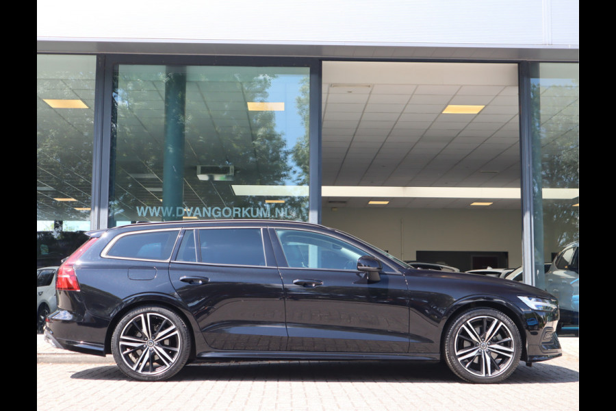 Volvo V60 2.0 B3 Momentum / Bodykit / Sportstoelen Volvo V60 2.0 B3 Momentum / Bodykit / Sportstoelen