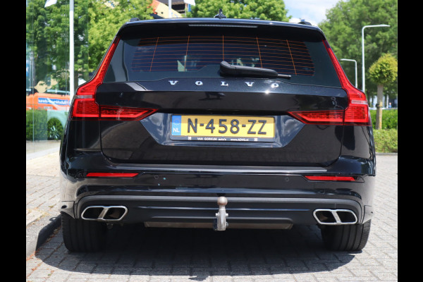 Volvo V60 2.0 B3 Momentum / Bodykit / Sportstoelen Volvo V60 2.0 B3 Momentum / Bodykit / Sportstoelen