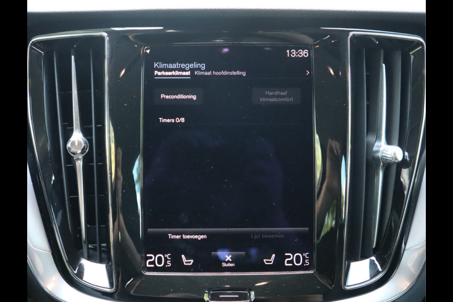 Volvo V60 2.0 B3 Momentum / Bodykit / Sportstoelen Volvo V60 2.0 B3 Momentum / Bodykit / Sportstoelen