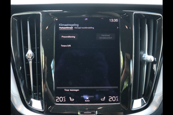 Volvo V60 2.0 B3 Momentum / Bodykit / Sportstoelen Volvo V60 2.0 B3 Momentum / Bodykit / Sportstoelen