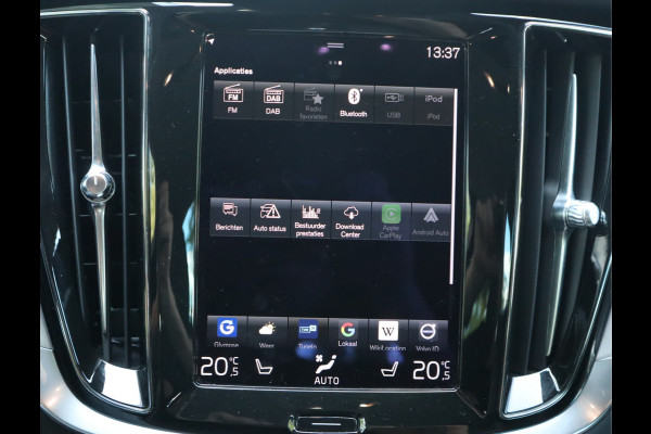 Volvo V60 2.0 B3 Momentum / Bodykit / Sportstoelen Volvo V60 2.0 B3 Momentum / Bodykit / Sportstoelen