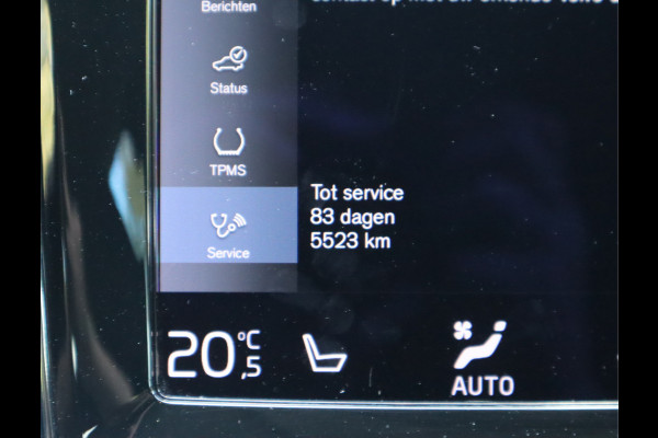 Volvo V60 2.0 B3 Momentum / Bodykit / Sportstoelen Volvo V60 2.0 B3 Momentum / Bodykit / Sportstoelen