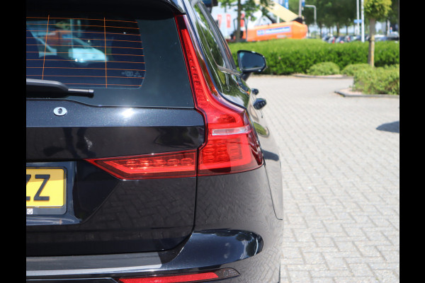 Volvo V60 2.0 B3 Momentum / Bodykit / Sportstoelen Volvo V60 2.0 B3 Momentum / Bodykit / Sportstoelen