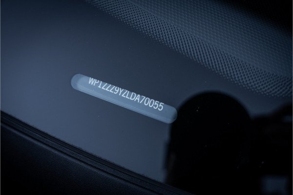 Porsche Cayenne Coupé 3.0 E-Hybrid - Sport Chrono l Panorama l 360c l Memory l Coupe Porsche Cayenne Coupé 3.0 E-Hybrid - Sport Chrono l Panorama l 360c l Memory l Coupe