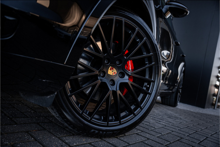 Porsche Cayenne Coupé 3.0 E-Hybrid - Sport Chrono l Panorama l 360c l Memory l Coupe Porsche Cayenne Coupé 3.0 E-Hybrid - Sport Chrono l Panorama l 360c l Memory l Coupe