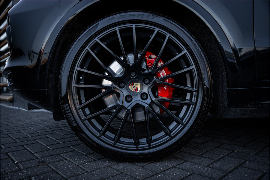 Porsche Cayenne Coupé 3.0 E-Hybrid - Sport Chrono l Panorama l 360c l Memory l Coupe Porsche Cayenne Coupé 3.0 E-Hybrid - Sport Chrono l Panorama l 360c l Memory l Coupe
